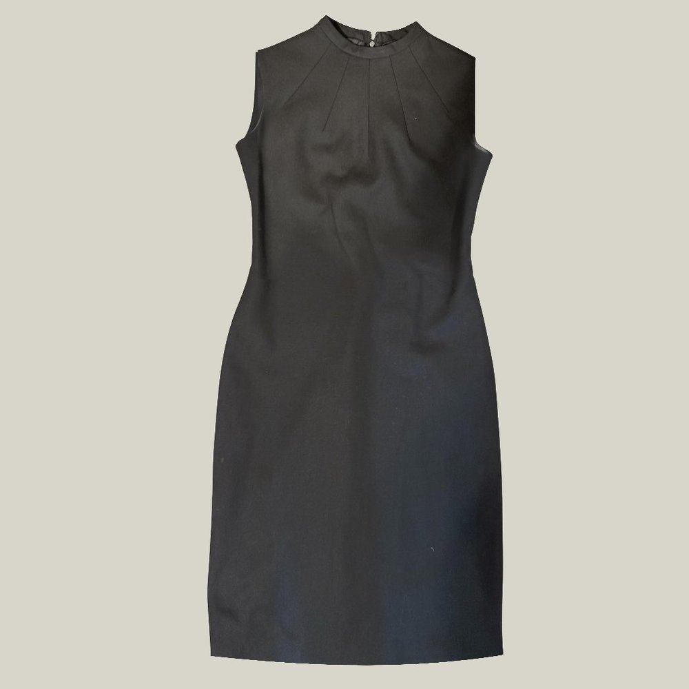 Black casual dress